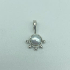 Shiva - fresh water pearl pendant