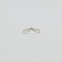 Load image into Gallery viewer, Wanderlust ring - Silver
